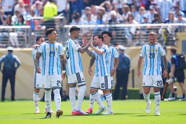 Spain v Argentina - FIFA World Cup, WM, Weltmeisterschaft, Fussball 2026 - Final EAST RUTHERFORD, NEW JERSEY - JULY 19: Lionel Messi (10), Enzo Fernandez (24), Alexis Mac Allister (20) and Cristian Romero of Argentina are seen prior the FIFA World Cup 2026 Final match between Spain and Argentina at New York New Jersey Stadium in East Rutherford, New Jersey, USA, on July 19, 2026. Evrim Aydin Anadolu New Jersey United States. Editorial use only. Please get in touch for any other usage.  Copyright: x2026xAnadoluxEvrimxAydinx