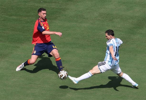 FIFA World Cup, WM, Weltmeisterschaft, Fussball 2026 final - Spain vs Argentina Aymeric Laporte of Spain (L) and Lionel Messi of Argentina in action during the FIFA World Cup 2026 final match Spain against Argentina, in New Jersey, USA, 19 July 2026. EAST RUTHERFORD United States  Copyright: xSARAHxYENESELx