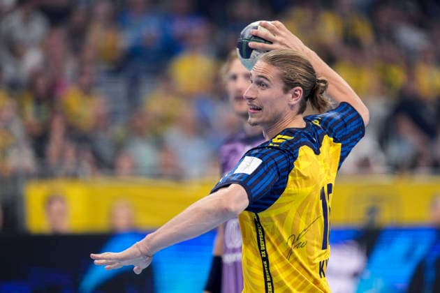 Juri Knorr (Team Johnny, 10), am Ball, Einzelbild, Einzelfoto, Aktion, Action, beim Siebenmeter, 7-Meter, Strafwurf, Spielszene, 19.07.2026, Mannheim (Deutschland), Handball, The Final Roar, Team Johnny - Team Apfel
