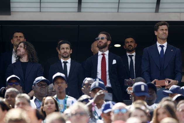 FIFA World Cup, WM, Weltmeisterschaft, Fussball 2026 final - Spain vs Argentina Players of Spain s 2010 World Cup winning squad (L-R) Iker Casillas, Carlos Puyol, Jesus Navas, Sergio Ramos, David Villa, Fernando Llorente, attend the FIFA World Cup 2026 final match Spain against Argentina, in East Rutherford, New Jersey, USA, 19 July 2026. EAST RUTHERFORD United States  Copyright: xWILLxOLIVERx