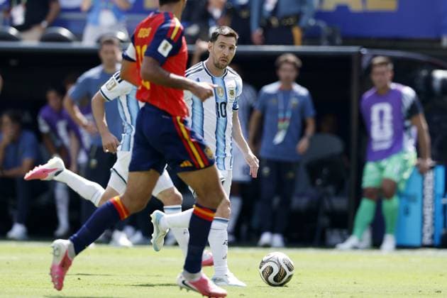 EAST RUTHERFORD, NEW JERSEY - (LR) Rodri of Spain, Lionel Messi of Argentina during the 2026 FIFA World Cup, WM, Weltmeisterschaft, Fussball final between Spain and Argentina at the New York New Jersey Stadium on July 19, 2026, in East Rutherford, New Jersey, United States. MAURICE VAN STEEN ANP World Cup Soccer 2026 xVIxANPxSportx xMauricexvanxSteenxIVx 563861592 originalFilename: 563861592.jpg