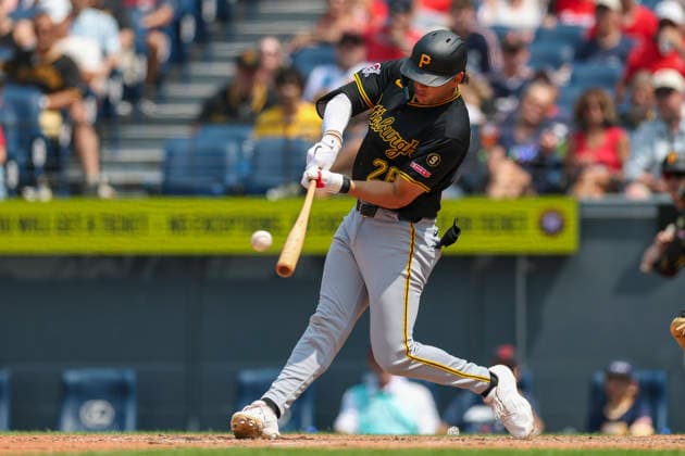 July 19, 2026: Pittsburgh Pirates first baseman Jacob Gonzalez (26) hits a single during the sixth inning of the Major League Baseball game between the Pittsburgh Pirates and Cleveland Guardians at Progressive Field in Cleveland, Ohio. CSM Cleveland United States of America - ZUMAc04_ 20260719_zma_c04_020 Copyright: xBrianxFisherx