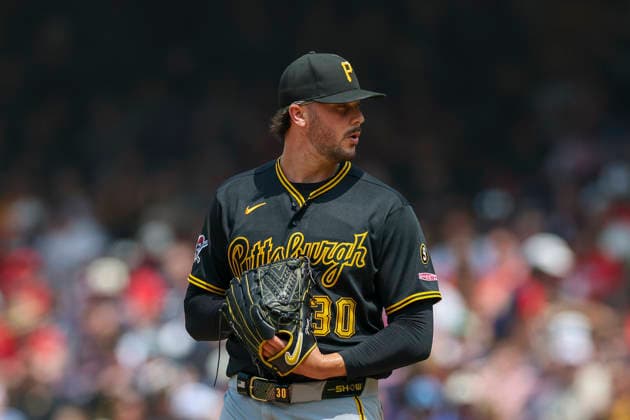 July 19, 2026: Pittsburgh Pirates pitcher Paul Skenes (30) prepares to throw a pitch during the fifth inning of the Major League Baseball game between the Pittsburgh Pirates and Cleveland Guardians at Progressive Field in Cleveland, Ohio. CSM Cleveland United States of America - ZUMAc04_ 20260719_zma_c04_021 Copyright: xBrianxFisherx