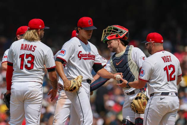 July 19, 2026: Cleveland Guardians pitcher Joey Cantillo (54) hands the ball to Guardians manager Stephen Vogt (12) during the sixth inning of the Major League Baseball game between the Pittsburgh Pirates and Cleveland Guardians at Progressive Field in Cleveland, Ohio. CSM Cleveland United States of America - ZUMAc04_ 20260719_zma_c04_028 Copyright: xBrianxFisherx