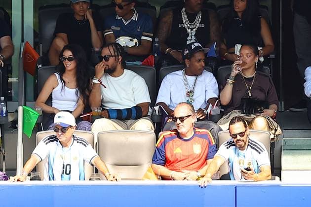 ASAP Rocky and Rihanna watching the action Spain v Argentina, 2026 FIFA World Cup, WM, Weltmeisterschaft, Fussball Final, Football, New York New Jersey Stadium, East Rutherford, New Jersey, USA - 19 Jul 2026East Rutherford New York New Jersey Stadium New Jersey (NJ) United States of America  Copyright: xMichaelxZemanek Shutterstockx 16995475au
