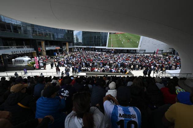 Watch party in San Francisco for Spain vs Argentina - FIFA World Cup, WM, Weltmeisterschaft, Fussball Final 2026 SAN FRANCISCO, CALIFORNIA - JULY 19: Fans of Spain and Argentina gather outside of Chase Center at Thrive City in San Francisco, California, United States on July 19, 2026 to watch the 2026 FIFA World Cup Final match between Spain vs Argentina which held at MetLife Stadium in New Jersey, USA. Tayfun Coskun Anadolu California United States. Editorial use only. Please get in touch for any other usage.  Copyright: x2026xAnadoluxTayfunxCoskunx