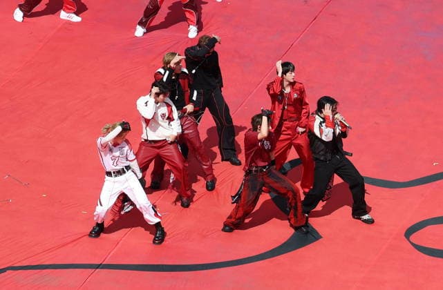 FIFA World Cup, WM, Weltmeisterschaft, Fussball 2026 final - Spain vs Argentina South Korean K-pop group BTS performs in the Halftime show during the FIFA World Cup 2026 final match Spain against Argentina, in New Jersey, USA, 19 July 2026. EAST RUTHERFORD United States  Copyright: xSARAHxYENESELx