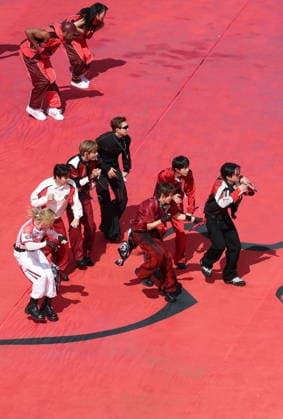 FIFA World Cup, WM, Weltmeisterschaft, Fussball 2026 final - Spain vs Argentina South Korean K-pop group BTS performs in the Halftime show during the FIFA World Cup 2026 final match Spain against Argentina, in New Jersey, USA, 19 July 2026. EAST RUTHERFORD United States  Copyright: xSARAHxYENESELx