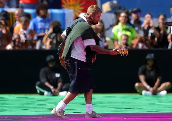 FIFA World Cup, WM, Weltmeisterschaft, Fussball 2026 final - Spain vs Argentina US singer Justin Bieber performs during the halftime show during the FIFA World Cup 2026 final match Spain against Argentina, in New Jersey, USA, 19 July 2026. EAST RUTHERFORD United States  Copyright: xCHRISTOPHERxNEUNDORFx