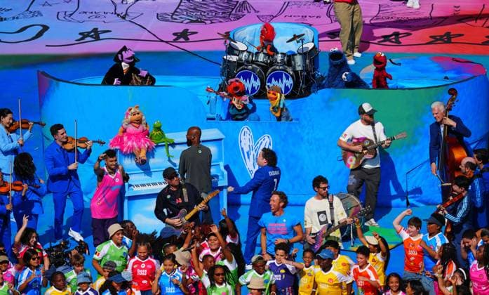 Coldplay performing at half time Spain v Argentina, 2026 FIFA World Cup, WM, Weltmeisterschaft, Fussball Final, Football, New York New Jersey Stadium, East Rutherford, New Jersey, USA - 19 Jul 2026East Rutherford New York New Jersey Stadium New Jersey (NJ) United States of America  Copyright: xJavierxGarcia Shutterstockx 16995474bb