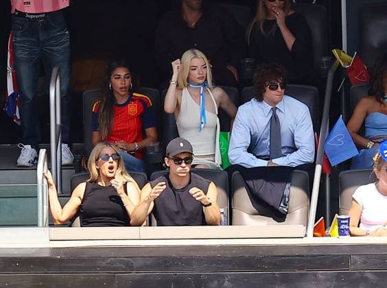 Anya Taylor-Joy and Malcolm McRae watching the action Spain v Argentina, 2026 FIFA World Cup, WM, Weltmeisterschaft, Fussball Final, Football, New York New Jersey Stadium, East Rutherford, New Jersey, USA - 19 Jul 2026East Rutherford New York New Jersey Stadium New Jersey (NJ) United States of America  Copyright: xMichaelxZemanek Shutterstockx 16995475bc