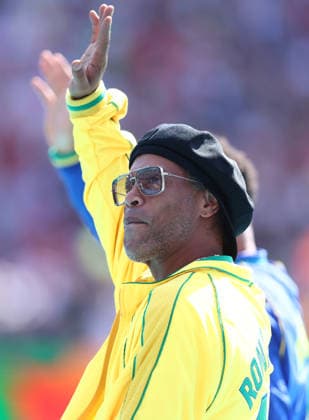 New Jersey, USA, 19th July 2026. Former footballer Ronaldinho during the Spain vs Argentina FIFA World Cup, WM, Weltmeisterschaft, Fussball final match at the Metlife Stadium, New Jersey. Picture credit should read: Paul Terry Sportimage EDITORIAL USE ONLY. No use with unauthorised audio, video, data, fixture lists, club league logos or live services. Online in-match use limited to 120 images, no video emulation. No use in betting, games or single club league player publications. SPI_056_PT_Spain_Argentina SPI-4862-0055