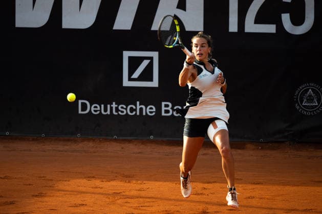 IPA86819079 - Lucia Bronzetti of Italy faces off against Francesca Jones of Great Britain in the singles final at the 2026 ATV BANCOMAT Tennis Open at the Circolo Antico Tiro a Volo in Rome, Italy  Copyright: xMarioxQuartapelle IPAxSportx xx 86819079