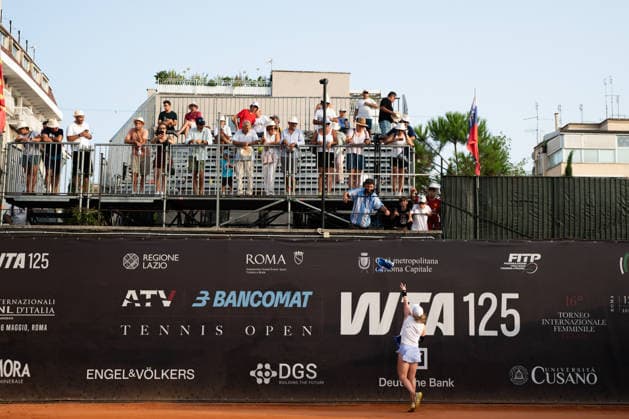 IPA86819081 - Francesca Jones of Great Britain faces Lucia Bronzetti of Italy in the singles final at the 2026 ATV BANCOMAT Tennis Open at Circolo Antico Tiro a Volo in Rome, Italy  Copyright: xMarioxQuartapelle IPAxSportx xx 86819081