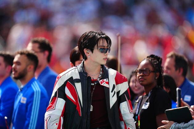 Spain v Argentina - FIFA World Cup, WM, Weltmeisterschaft, Fussball 2026 - Final EAST RUTHERFORD, NEW JERSEY - JULY 19: Jungkook of South Korean boy band BTS performs during the half time show of FIFA World Cup 2026 Final match between Spain and Argentina at New York New Jersey Stadium in East Rutherford, New Jersey, USA on July 19, 2026. Evrim Aydin Anadolu New Jersey United States. Editorial use only. Please get in touch for any other usage.  Copyright: x2026xAnadoluxEvrimxAydinx