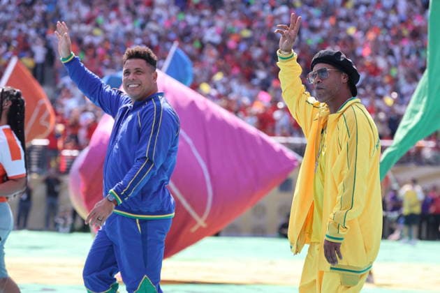 2026 World Cup Final - Ronaldo And Ronaldinho At Half-Time Show - USA Brazilian former professional footballers, Ronaldo Luis Nazario de Lima and Ronaldo de Assis Moreira known as Ronaldinho Gaucho or Ronaldinho during the world cup halftime show during the FIFA World Cup, WM, Weltmeisterschaft, Fussball 2026 final football match between Spain and Argentina on July 19, 2026 at the New York Stadium in East Rutherford, NJ, USA. Photo by Charles Guerin ABACAPRESS.COM East Rutherford NJ United States  Copyright: xGuerinxCharles ABACAx