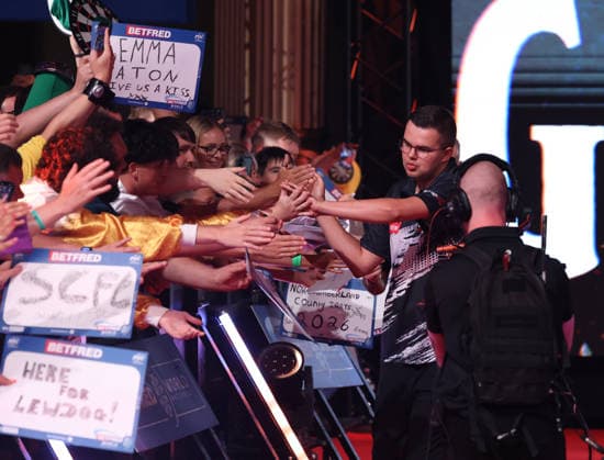 World Matchplay Darts 2026 Gian van Veen during the 2026 World Matchplay darts at Winter Gardens, Blackpool, UK on 19 July 2026. Blackpool Winter Gardens UK Editorial use only , Copyright: xChrisxSargeantx PSI-24526-0227