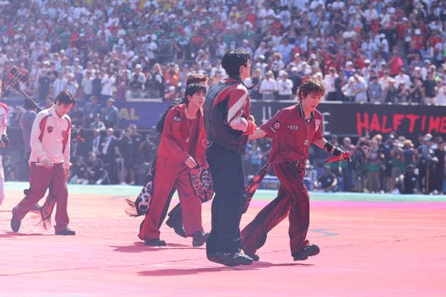 2026 World Cup Final - BTS At Half-Time Show - USA South Korean boy band, BTS also known as Bangtan Boys members Jungkook, V, Jimin, Suga, RM, Jin, J-Hope perform during the world cup halftime show during the FIFA World Cup, WM, Weltmeisterschaft, Fussball 2026 final football match between Spain and Argentina on July 19, 2026 at the New York Stadium in East Rutherford, NJ, USA. Photo by Charles Guerin ABACAPRESS.COM East Rutherford NJ United States  Copyright: xGuerinxCharles ABACAx