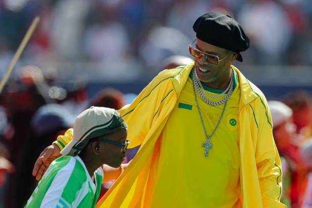 2026 FIFA World Cup, WM, Weltmeisterschaft, Fussball Final Spain v Argentina New York New Jersey Stadium 19.07.2026 Ronaldo and Ronaldinho during the half time show 2026 FIFA World Cup Final Spain v Argentina New York New Jersey Stadium 19.07.2026 Photograph By Marc Aspland The Times  Copyright: xMarcxAsplandx NINTCHDBPICT001096407460