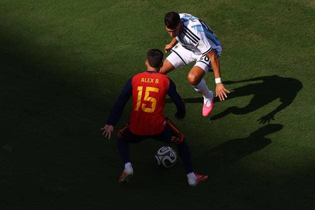 Alex Baena of Spain and Nahuel Molina of Argentina Spain v Argentina, 2026 FIFA World Cup, WM, Weltmeisterschaft, Fussball Final, Football, New York New Jersey Stadium, East Rutherford, New Jersey, USA - 19 Jul 2026East Rutherford New York New Jersey Stadium New Jersey (NJ) United States of America  Copyright: xMichaelxZemanek Shutterstockx 16995475bn