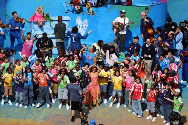 Shakira performs with Chris Martin half time show during the FIFA World Cup, WM, Weltmeisterschaft, Fussball 2026 Final match between Spain and Argentina at Metlife Stadium, New Jersey, USA on 19 July 2026. Copyright: xPeterxDovganx 45290040