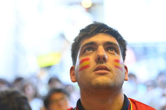 Fans watch FIFA World Cup, WM, Weltmeisterschaft, Fussball final in Tokyo TOKYO, JAPAN - JULY 20: Football supporters watch the FIFA World Cup 2026 final between Spain and Argentina inside a sports bar in Tokyo s Shibuya district during the early hours of July 20, 2026, in Tokyo, Japan. David Mareuil Anadolu Tokyo Japan. Editorial use only. Please get in touch for any other usage.  Copyright: x2026xAnadoluxDavidxMareuilx