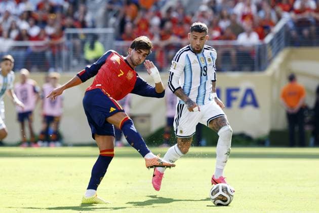 EAST RUTHERFORD, NEW JERSEY - (LR) Ferran Torres of Spain, Nicolas Otamendi of Argentina during the 2026 FIFA World Cup, WM, Weltmeisterschaft, Fussball final between Spain and Argentina at the New York New Jersey Stadium on July 19, 2026, in East Rutherford, New Jersey, United States. MAURICE VAN STEEN ANP World Cup Soccer 2026 xVIxANPxSportx xMauricexvanxSteenxIVx 563869617 originalFilename: 563869617.jpg