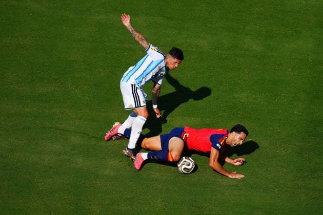Enzo Fernandez of Argentina and Mikel Merino of Spain Spain v Argentina, 2026 FIFA World Cup, WM, Weltmeisterschaft, Fussball Final, Football, New York New Jersey Stadium, East Rutherford, New Jersey, USA - 19 Jul 2026East Rutherford New York New Jersey Stadium New Jersey (NJ) United States of America  Copyright: xJavierxGarcia Shutterstockx 16995474cj