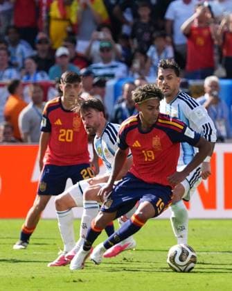Lamine Yamal of Spain Spain v Argentina, 2026 FIFA World Cup, WM, Weltmeisterschaft, Fussball Final, Football, New York New Jersey Stadium, East Rutherford, New Jersey, USA - 19 Jul 2026East Rutherford New York New Jersey Stadium New Jersey (NJ) United States of America  Copyright: xIsmaelxAdnan Shutterstockx 16998023ef