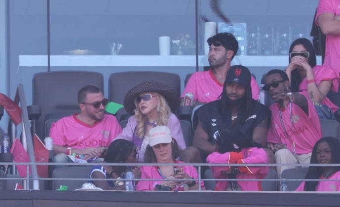 2026 World Cup Final - Madonna In The Stands - USA Madonna and boyfriend, Akeem Morris in the stands during the FIFA World Cup, WM, Weltmeisterschaft, Fussball 2026 final football match between Spain and Argentina on July 19, 2026 in East Rutherford, NJ, USA. Photo by Charles Guerin ABACAPRESS.COM East Rutherford NJ United States  Copyright: xGuerinxCharles ABACAx