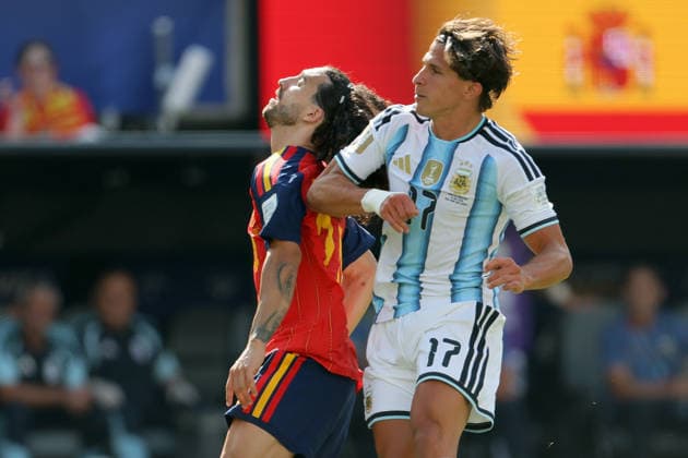 Spain v Argentina: Final - FIFA World Cup, WM, Weltmeisterschaft, Fussball 2026 Marc Cucurella of Spain and Giuliano Simeone of Argentina challenge during the FIFA World Cup 2026 Final match between Spain and Argentina at New York New Jersey Stadium on July 19, 2026 in East Rutherford, United States. East Rutherford New York New Jersey Stadium NJ United States Copyright: xAllstarxPicturexLibraryxLtdx
