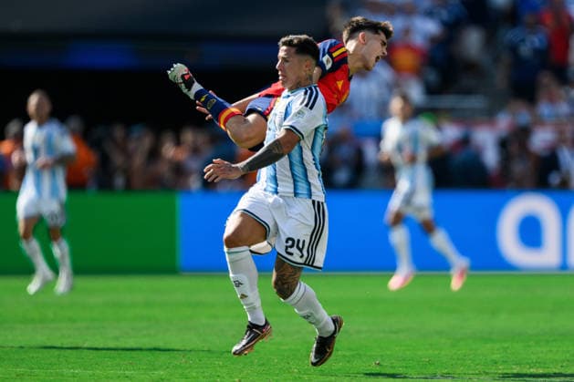 260719 Pau Cubarsi of Spain and Enzo Fernandez of Argentina during the FIFA World Cup, WM, Weltmeisterschaft, Fussball 2026 final football match between Spain and Argentina on July 19, 2026 in East Rutherford, New Jersey. Photo: Joel Marklund BILDBYRAN kod JM JM0829 bbeng fotboll football soccer fotball vm fotbolls-vm fotball-vm fotbolls-vm 2026 fifa world cup 2026 final *** July 19, 2026: Pau Cubarsi of Spain and Enzo Fernandez of Argentina during the 2026 FIFA World Cup final soccer match between Spain and Argentina on July 19, 2026 in East Rutherford, New Jersey. Photo by Joel Marklund. BILDBYRAN code JM JM0829 bbeng soccer football soccer World Cup soccer World Cup 2026 FIFA World Cup 2026 final  Copyright: JOELxMARKLUND BB260719JM073