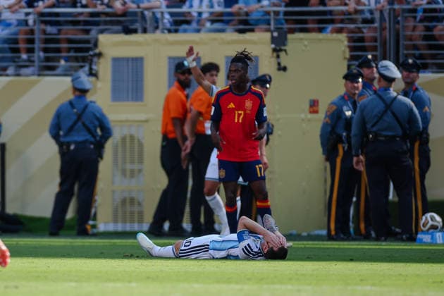 2026 FIFA World Cup, WM, Weltmeisterschaft, Fussball Final Spain v Argentina New York New Jersey Stadium 19.07.2026 Lionel Messi of Argentina and Nico Williams of Spain 2026 FIFA World Cup Final Spain v Argentina New York New Jersey Stadium 19.07.2026 Photograph By Marc Aspland The Times  Copyright: xMarcxAsplandx NINTCHDBPICT001096413525