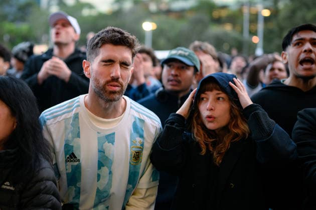 WORLD CUP LIVE SITE SYDNEY, Fans gather at a live site during the FIFA World Cup, WM, Weltmeisterschaft, Fussball Final match between Spain and Argentina, at Tumbalong Park, in Sydney, Monday, July 2026. ( NO ARCHIVING SYDNEY NEW SOUTH WALES AUSTRALIA  Copyright: xGEORGExCHANx 20260720116402882828