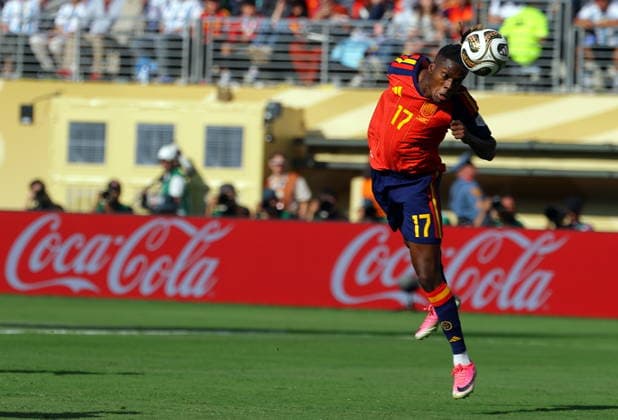 FIFA World Cup, WM, Weltmeisterschaft, Fussball 2026 final - Spain vs Argentina Nico Williams of Spain heads the ball during the FIFA World Cup 2026 final match Spain against Argentina, in New Jersey, USA, 19 July 2026. EAST RUTHERFORD United States  Copyright: xCHRISTOPHERxNEUNDORFx