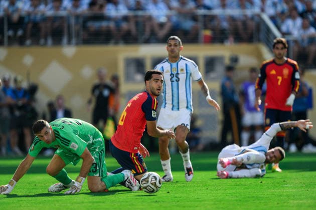 260719 goalkeeper Emiliano Martinez of Argentina and Mikel Merino of Spain during the FIFA World Cup, WM, Weltmeisterschaft, Fussball 2026 final football match between Spain and Argentina on July 19, 2026 in East Rutherford, New Jersey. Photo: Joel Marklund BILDBYRAN kod JM JM0829 bbeng fotboll football soccer fotball vm fotbolls-vm fotball-vm fotbolls-vm 2026 fifa world cup 2026 final *** July 19, 2026: Goalkeeper Emiliano Martinez of Argentina and Mikel Merino of Spain during the 2026 FIFA World Cup final soccer match between Spain and Argentina on July 19, 2026 in East Rutherford, New Jersey. Photo by Joel Marklund. BILDBYRAN code JM JM0829 bbeng soccer football soccer World Cup soccer World Cup 2026 FIFA World Cup 2026 final  Copyright: JOELxMARKLUND BB260719JM084
