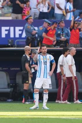 Lionel Messi of Argentina appears dejected after Ferran Torres of Spain opens the scoring Spain v Argentina, 2026 FIFA World Cup, WM, Weltmeisterschaft, Fussball Final, Football, New York New Jersey Stadium, East Rutherford, New Jersey, USA - 19 Jul 2026East Rutherford New York New Jersey Stadium New Jersey (NJ) United States of America  Copyright: xIsmaelxAdnan Shutterstockx 16998023fh