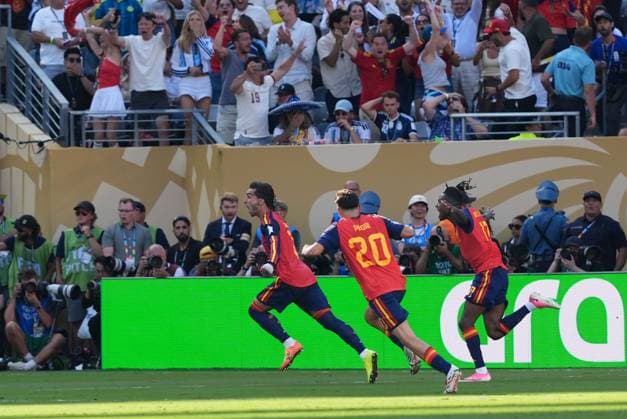 Ferran Torres of Spain celebrates their goal to make it 1-0 Spain v Argentina, 2026 FIFA World Cup, WM, Weltmeisterschaft, Fussball Final, Football, New York New Jersey Stadium, East Rutherford, New Jersey, USA - 19 Jul 2026East Rutherford New York New Jersey Stadium New Jersey (NJ) United States of America  Copyright: xIsmaelxAdnan Shutterstockx 16998023fc