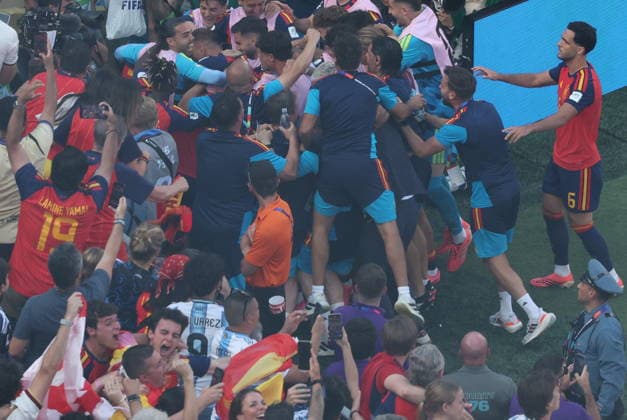 FIFA World Cup, WM, Weltmeisterschaft, Fussball 2026 final - Spain vs Argentina Players of Spain celebrate after scoring the 1-0 opening goal during the FIFA World Cup 2026 final match Spain against Argentina, in New Jersey, USA, 19 July 2026. EAST RUTHERFORD United States  Copyright: xSARAHxYENESELx