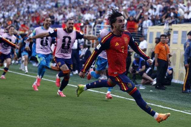 FIFA World Cup, WM, Weltmeisterschaft, Fussball 2026 final - Spain vs Argentina Ferran Torres of Spain celebrates scoring the 1-0 goal during the FIFA World Cup 2026 final match Spain against Argentina, in East Rutherford, New Jersey, USA, 19 July 2026. EAST RUTHERFORD United States  Copyright: xWILLxOLIVERx