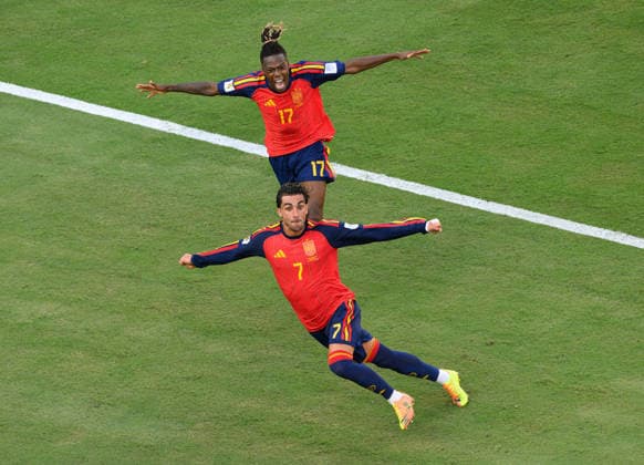 19 July 2026 - Spain v Argentina - Metlife Stadium - 2026 World Cup Final - USA. 19 July 2026 - Spain v Argentina - Metlife Stadium - 2026 World Cup Final - USA. Ferran Torres celebrates scoring for Spain 1-0 Picture : Mark Pain NEW YORK USA  Copyright: xMarkxPainx
