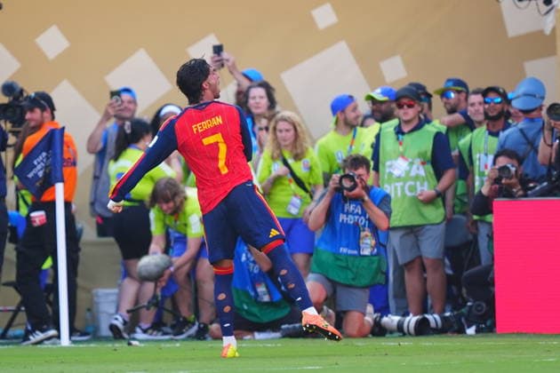 Spain v Argentina - FIFA World Cup, WM, Weltmeisterschaft, Fussball 2026 - Final EAST RUTHERFORD, NEW JERSEY - JULY 19: Ferran Torres (7) of Spain celebrates after scoring his team s first goal during the FIFA World Cup 2026 Final match between Spain and Argentina at New York New Jersey Stadium in East Rutherford, New Jersey, USA on July 19, 2026. Evrim Aydin Anadolu New Jersey United States. Editorial use only. Please get in touch for any other usage.  Copyright: x2026xAnadoluxEvrimxAydinx