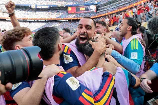 Players of Spain celebrate a goal by Ferran Torres during the FIFA World Cup, WM, Weltmeisterschaft, Fussball 2026 final match between Spain and Argentina at MetLife stadium in East Rutherford, NJ, USA, 19 July 2026. FIFA World Cup 2026 - Spain vs. Argentina !ACHTUNG: NUR REDAKTIONELLE NUTZUNG!  Copyright: xLAVANDEIRAxJRx GR7106 20260719-55020940396_1