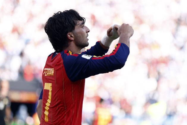 FIFA World Cup, WM, Weltmeisterschaft, Fussball 2026 final - Spain vs Argentina Ferran Torres of Spain celebrates scoring the 1-0 goal during the FIFA World Cup 2026 final match Spain against Argentina, in East Rutherford, New Jersey, USA, 19 July 2026. EAST RUTHERFORD United States  Copyright: xWILLxOLIVERx