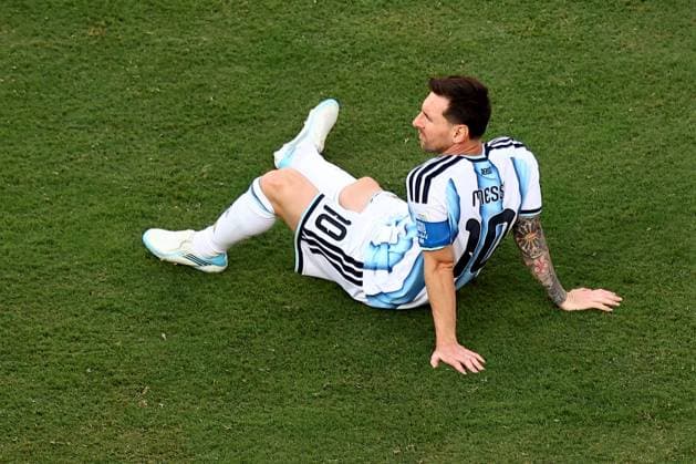 Lionel Messi of Argentina dejected at full time Spain v Argentina, 2026 FIFA World Cup, WM, Weltmeisterschaft, Fussball Final, Football, New York New Jersey Stadium, East Rutherford, New Jersey, USA - 19 Jul 2026East Rutherford New York New Jersey Stadium New Jersey (NJ) United States of America  Copyright: xMichaelxZemanek Shutterstockx 16995475de