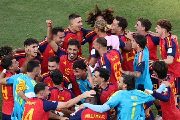 Spain celebrate after winning in extra time during the FIFA World Cup, WM, Weltmeisterschaft, Fussball 2026 Final match between Spain and Argentina at Metlife Stadium, New Jersey, USA on 19 July 2026. Copyright: xPeterxDovganx 45290071