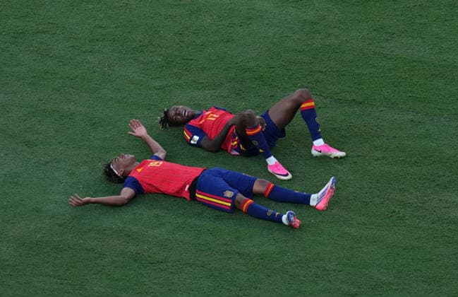 Lamine Yamal (Spain) and Nico Williams (Spain) celebrate during Spain and Argentina, Final FIFA World Cup, WM, Weltmeisterschaft, Fussball 2026, New Jersey Stadium, New jersey, USA on July 19, 2026. Thor Wegner DeFodi Images. (Photo by DeFodi Images) - *** Lamine Yamal (Spain) and Nico Williams (Spain) celebrate during the 2026 FIFA World Cup final between Spain and Argentina at New Jersey Stadium in New Jersey, USA, on July 19, 2026. Photo by Thor Wegner, DeFodi Images