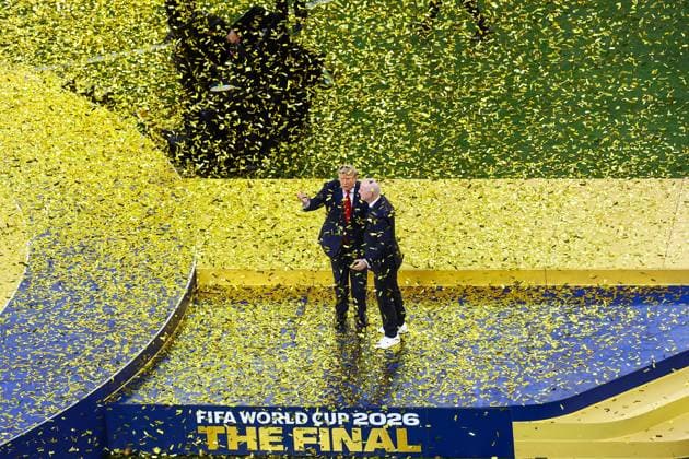 Sport Themen der Woche KW29 Sport Bilder des Tages #2 FIFA President Gianni Infantino and US President Donald Trump after the trophy presentation Spain v Argentina, 2026 FIFA World Cup, WM, Weltmeisterschaft, Fussball Final, Football, New York New Jersey Stadium, East Rutherford, New Jersey, USA - 19 Jul 2026East Rutherford New York New Jersey Stadium New Jersey (NJ) United States of America  Copyright: xMichaelxZemanek Shutterstockx 16995475eh