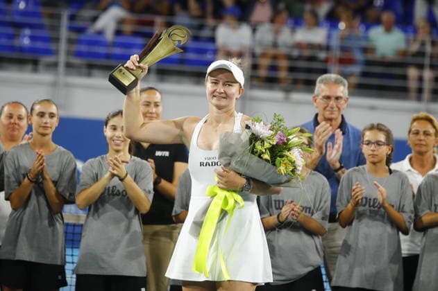 WTA, Tennis Damen 250 Vanda Pharmaceuticals Athens Open Final - Barbora Krejcikova celebrates with the trophy during the finals of the Vanda Pharmaceuticals Athens Open 2026. Maria Sakkari was defeated by Barbora Krejcikova by 2-0 sets, at Stadion sports centre. in Athens, Greece 20 July 2026.. IMAGO ONE INCH PRODUCTIONS ATHENS Greece Copyright: xONExINCHxPRODUCTIONSx 7036404