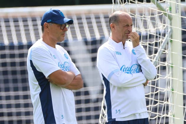 SSC Napoli Training Camp - Day 3 Marco Landucci and Massimiliano Allegri, coach of Napoli, during a training session on Day of the preseason camp of SSC Napoli at Stadio Carciato in Dimaro Folgarida, Trento, Italy, on July 19, 2025. Dimaro Folgarida Trento Italy  Copyright: xCiroxDexLucax originalFilename:deluca-sscnapol260719_np4Pt.jpg